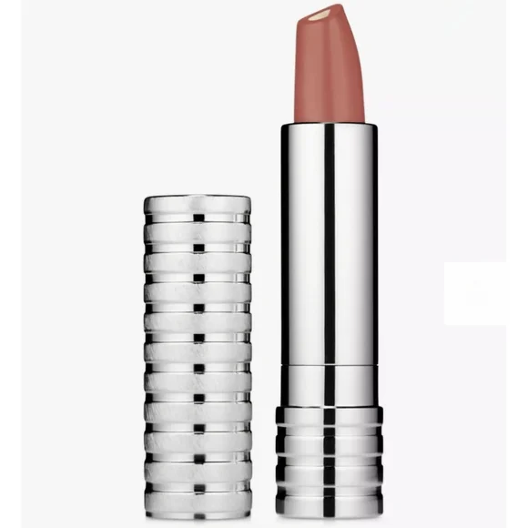 CLINIQUE Sugarcoated Dramatically Different Lipstick