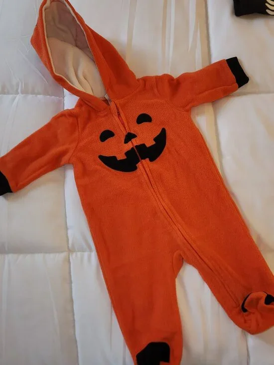 Baby Clothes: 0-3M: Halloween Footie