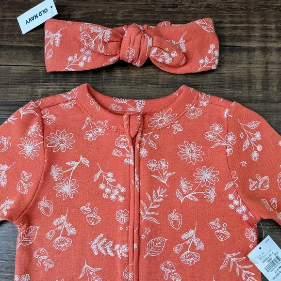 NWT Old Navy Sleeper One Piece With Headband