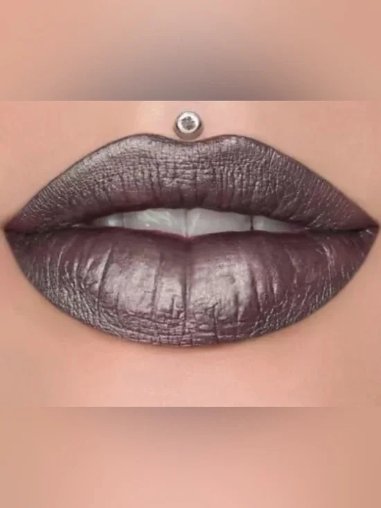 Jeffree Star Cosmetics Velour Liquid Lipstick - Restraints (NIB)