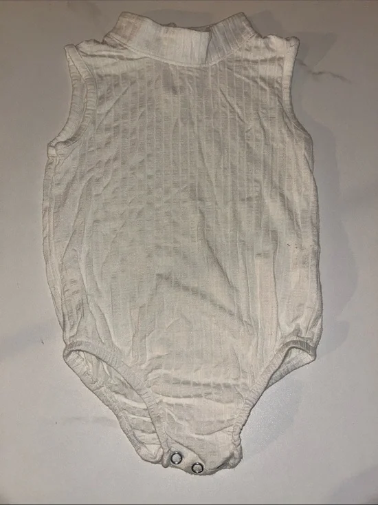 5/$20 Bailey’s Blossoms | Sleeveless Ribbed Bodysuit
