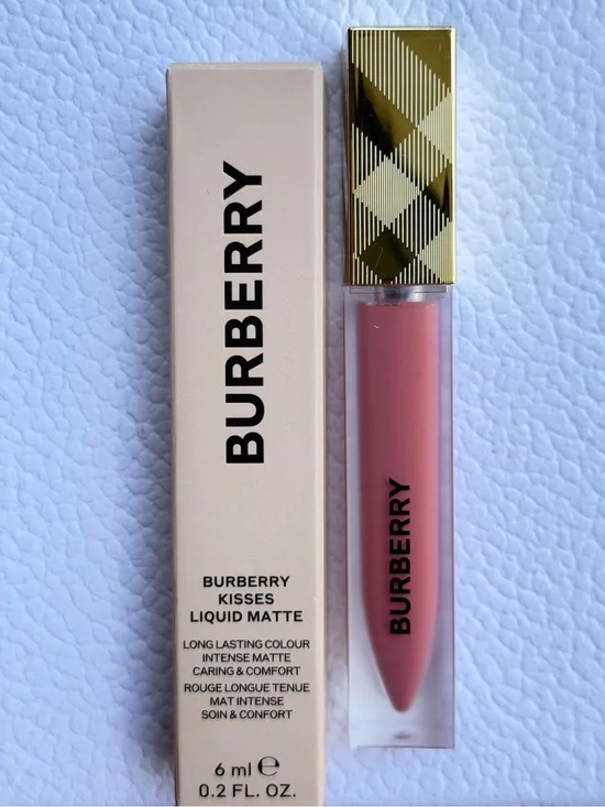 Burberry Kisses Liquid Matte Lipstick — Rose Pink
