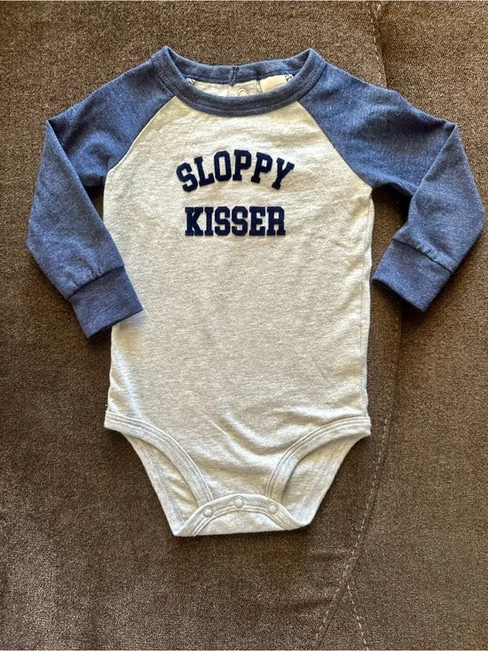OshKosh B'gosh Gray Bodysuit with Blue Raglan Sleeves