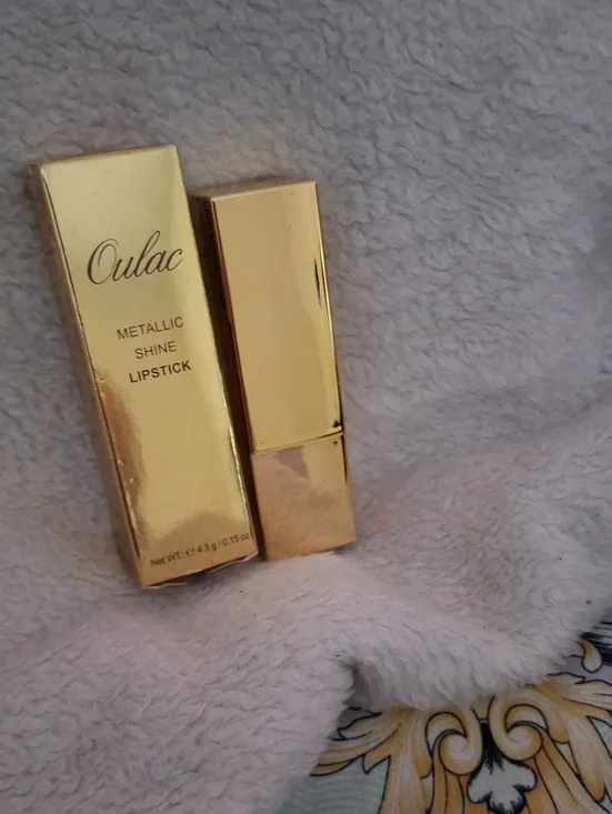 Metallic Shine Lipstick - Gold