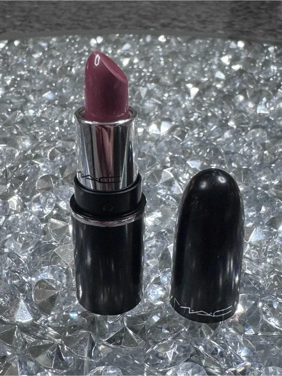 MAC Cosmetics Pink Mauve Cream Lipstick - 608 MEHR