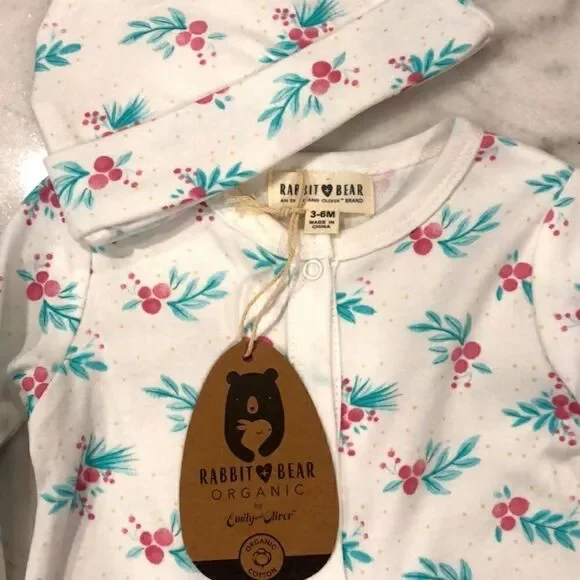 NWT Rabbit + Bear Organic Sleeper and Hat Sz 3-6 Mos