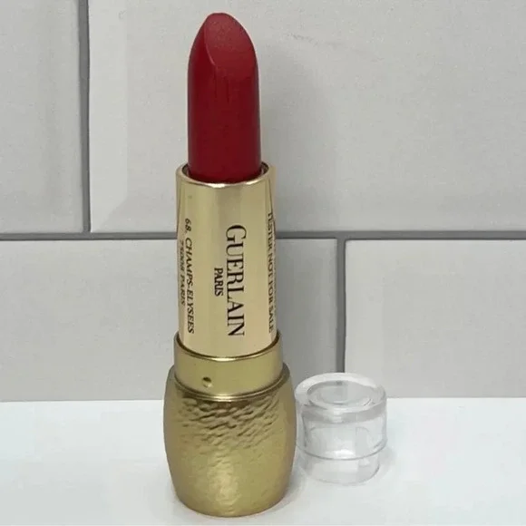 Guerlain No.220 Divinora Lipstick