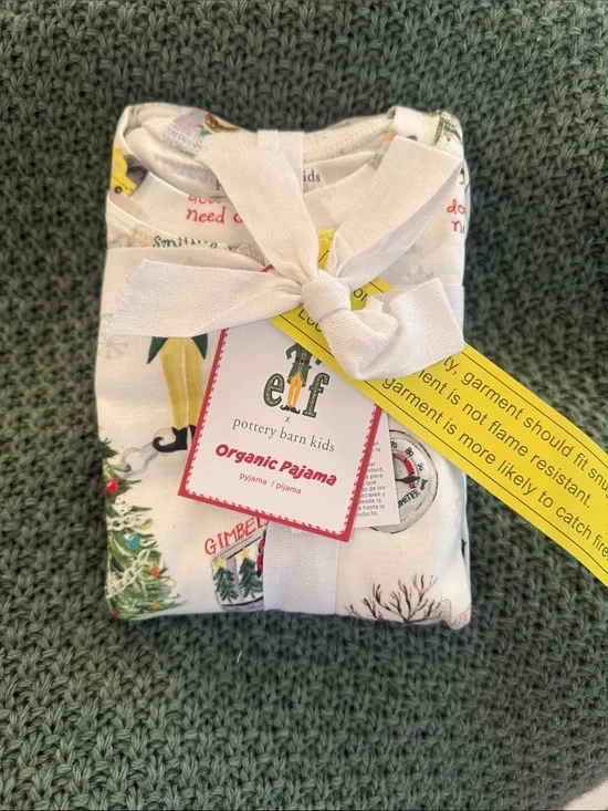 ELF the movie POTTERY BARN KIDS PBKOrganic Pajamas pj’s size 4 BRAND NEW