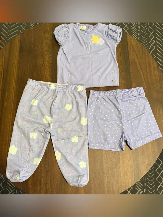 Baby girl vintage Carter’s snap pajama set