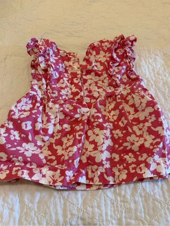 GAP Pink and White Floral Ruffle Sleeve Blouse