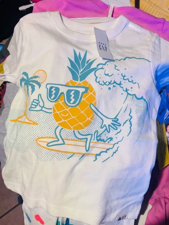 GAP White Pineapple Surf Graphic Tee with Blue and Yellow Print