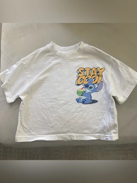 GAP White Kids Graphic Stitch tshirt 