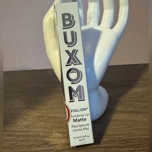 Buxom Full-On Lip plumping Matte GNO