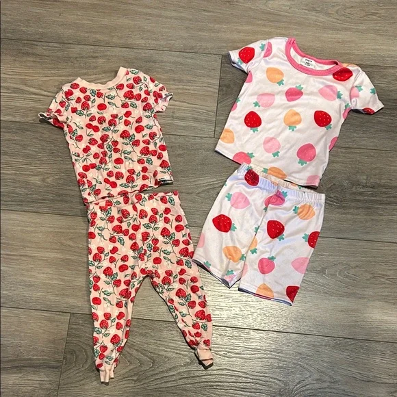 Wonder Nation/‎ SHEIN Pajamas Set - Strawberry and Floral Print Size 9-12 Months