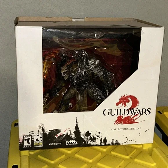 Guild Wars 2 Collector's Edition Full Box Set with Rytlock Statue - Open Box