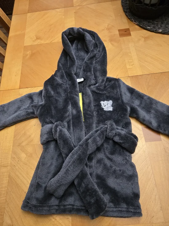 2 Kids Plush Hooded Robe in Charcoal Gray with Elephant Patch $20 each
