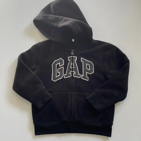 Gap black full zip fleece hoodie with gray & white “GAP” logo.  Boys size 5T
