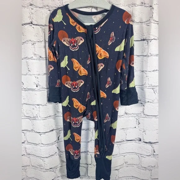 Laree & Co Gender Neutral Moth Navy Footie