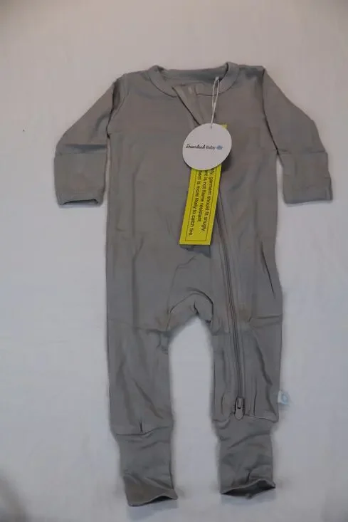 NEW Dreamland Baby Boy One Piece Pajama Gray Zip Up Long Sleeve 0-3M
