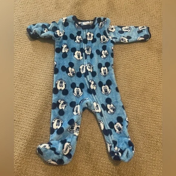 Disney baby onesie‎ size 6-9 months
