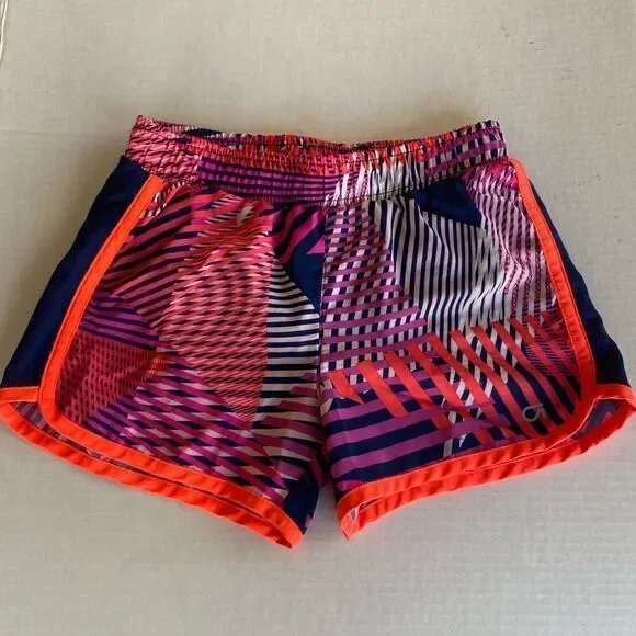 Gap Fit Multicolor Geometric Print Pull-On  Shorts‎ M