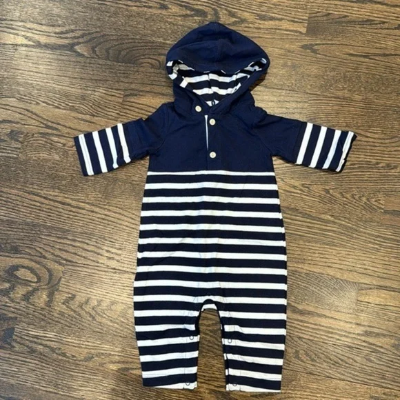 Baby Gap hooded stripe romper 3-6 months navy blue and white nwt