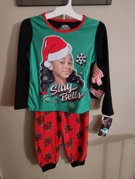 Nickelodeon Slay Bells Pajama Set - Green, Red & Black Size M(7/8)