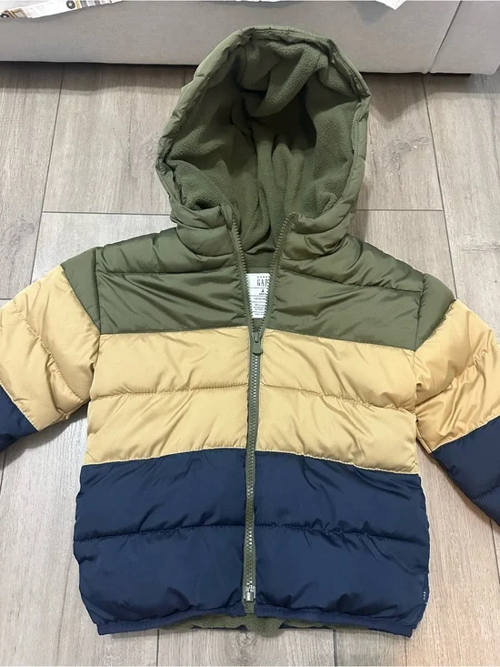 GAP Kids Colorblock Puffer Jacket in Olive, Khaki & Navy