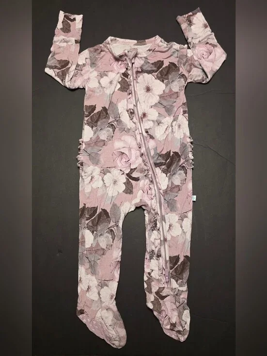 Posh Peanut Blush Pink Floral Ruffle Zipper Footie Size 12-18m