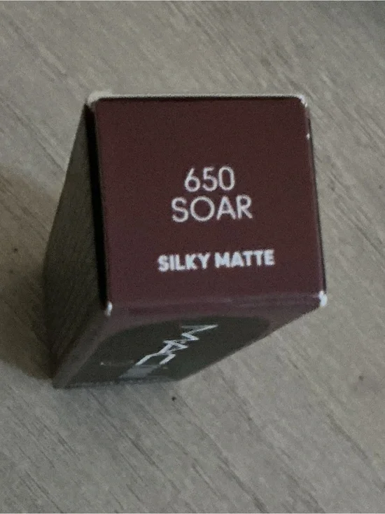 MAC Cosmetics Silky Matte Lipstick 650 Soar - Deep Berry Plum