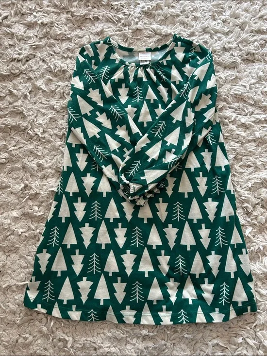 Hanna Andersson Green Tree-Print Long Sleeve Nightgown