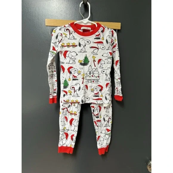 POTTERY BARN KIDS Peanuts Snoopy Holiday Pj Set Pajamas Lounge Christmas Sz 4