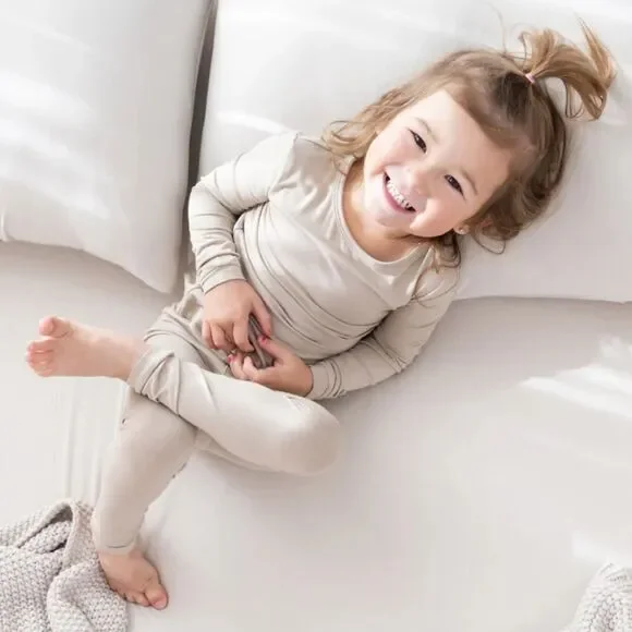 Kyte Baby Long Sleeve Pajamas in Almond‎ Size 2T NWT in packaging