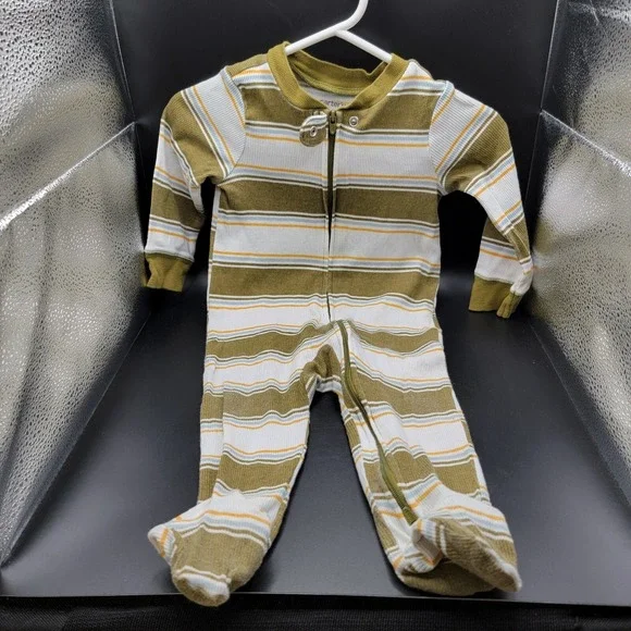 Carter's Boy Ribbed Pajamas Size 9 Months