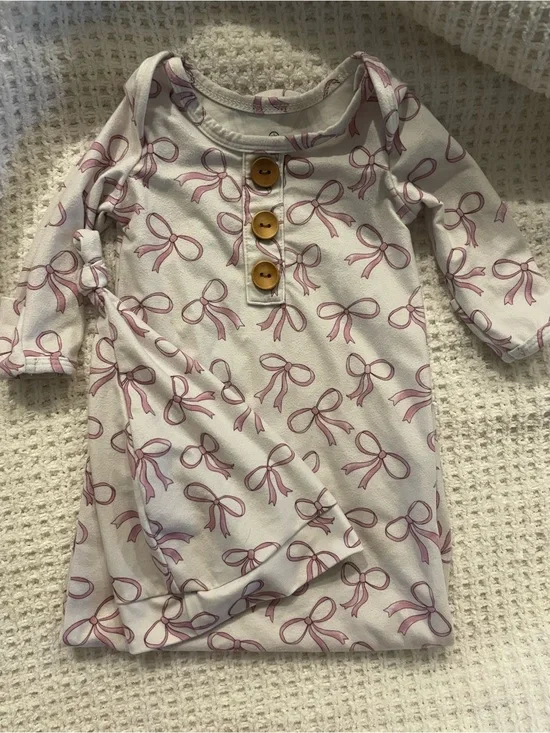 Caden Lane White Sleep Gown with Pink Bow Print