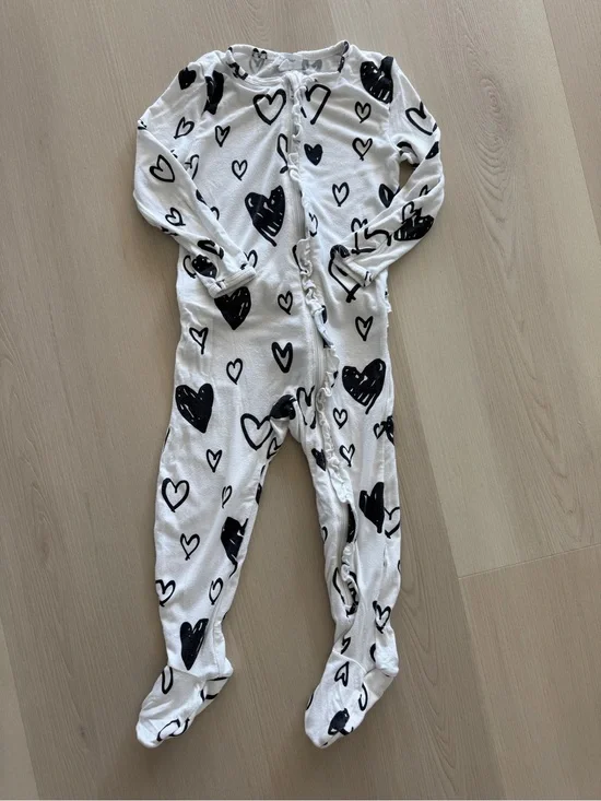 Angel Dear Bamboo Footed Zip Up One-Piece Pajamas with Black Heart Print