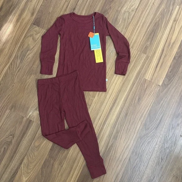 NWT Posh Peanut Girls 4T Cranberry 2pc Pants Top Bamboo Pajamas