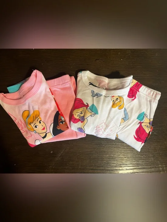 Disney Princess Girls Size 4 Long Sleeve Pajama Set, Pink & White, New w/o tags