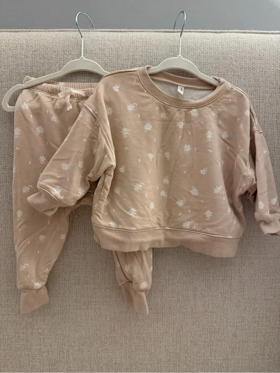 Beige Floral Kids Pajama Set - Cozy Two-Piece Sleepwear