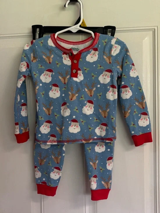 3T Mud Pie Blue/red cuff vintage Santa long sleeve/ pants Pajamas set.  In EUC!