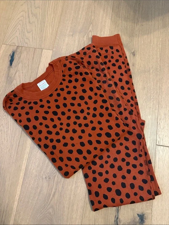 Hanna Andersson Girls Rust Brown Polka Dot Pants  Pajama Set with Black Spots
