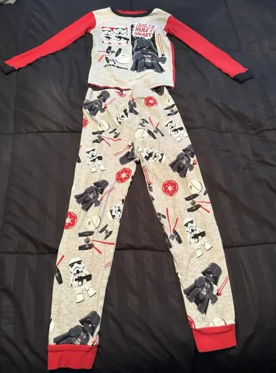 Star Wars Pajamas Set size 8 Kids 2 pc Shirt Pants