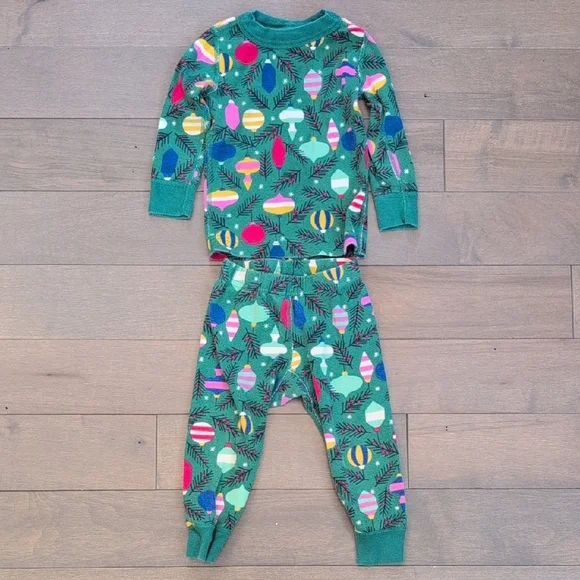 Hanna Andersson 2T Green Ornament Print Long Johns