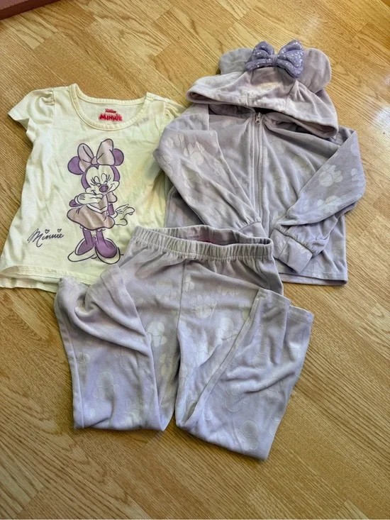Disney Minnie Mouse 3-Piece Outfit Set Lavender Velour Hoodie Pants & Tee