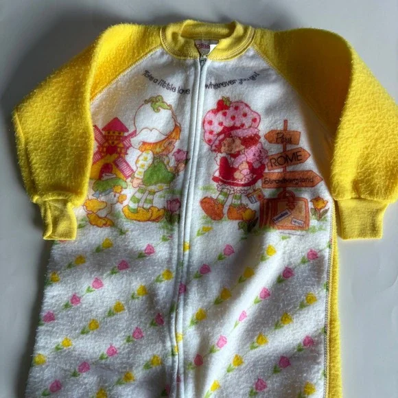 Vintage Obion Strawberry Shortcake Yellow Footed Sleeper Pajamas 3T Made in USA
