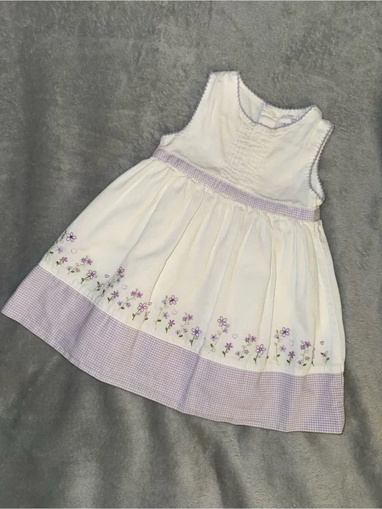 Carter’s dress