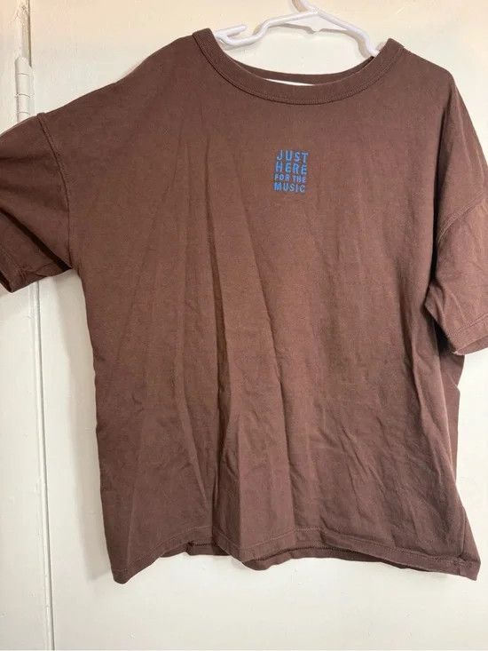 4/$10 bundles Cat & Jack Brown Short Sleeve Tee with Blue Music Graphic