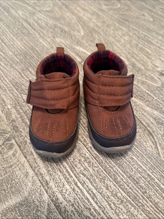 Carter’s Kids Brown Winter Velcro Strap Outdoor Hiking Snow Boots Shoes
