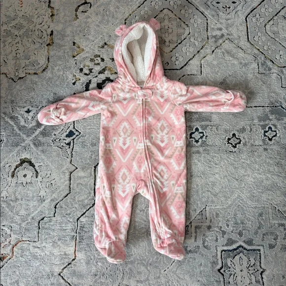 Carter’s pink fleece lined bunting, 3-6 month