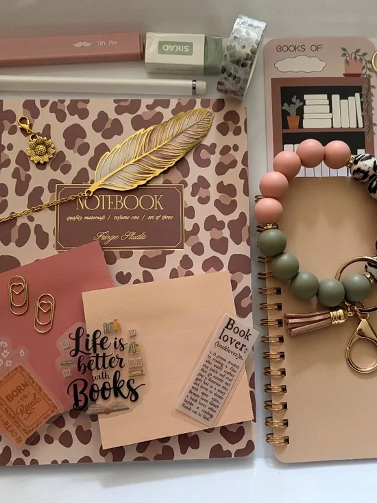 Aesthetic Stationery Bundle – Leopard & Blush Edition